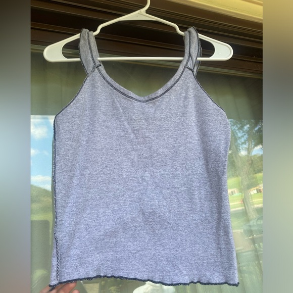 Grey cropped tank top - Picture 3 of 4